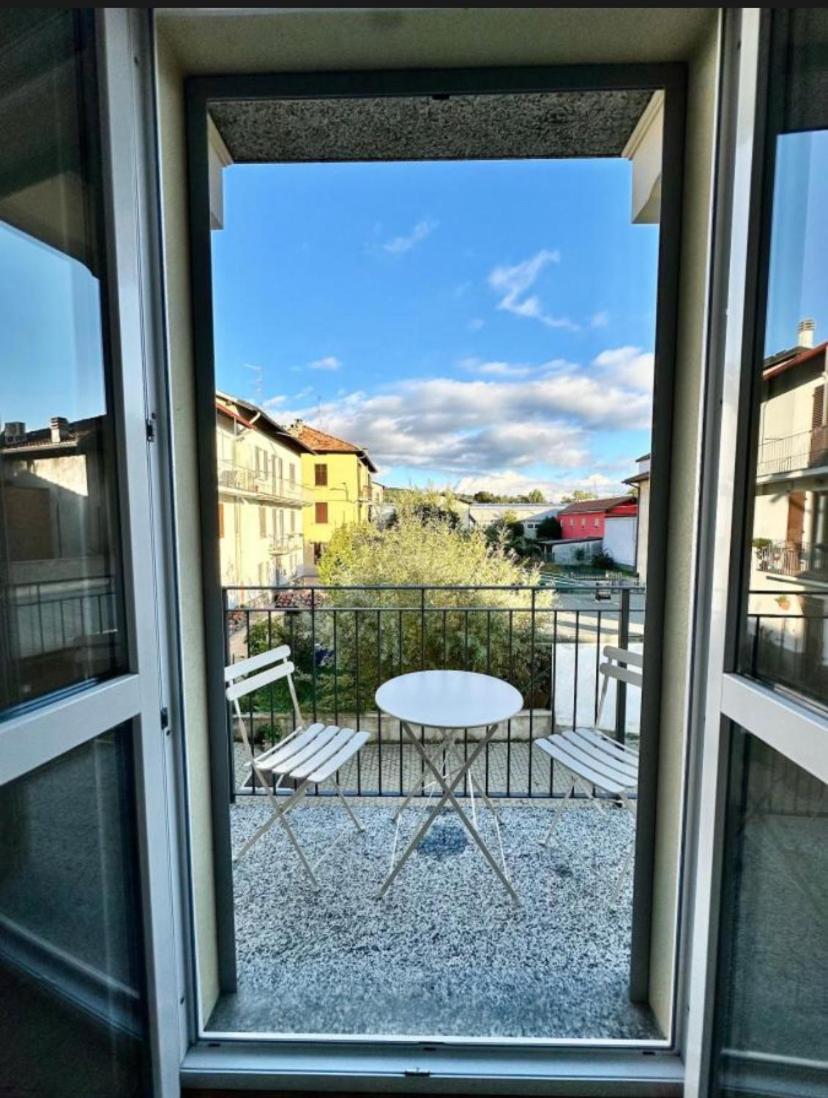 Lora Diamond Suite ,Free Parking, Self Check In,3 Como Bagian luar foto