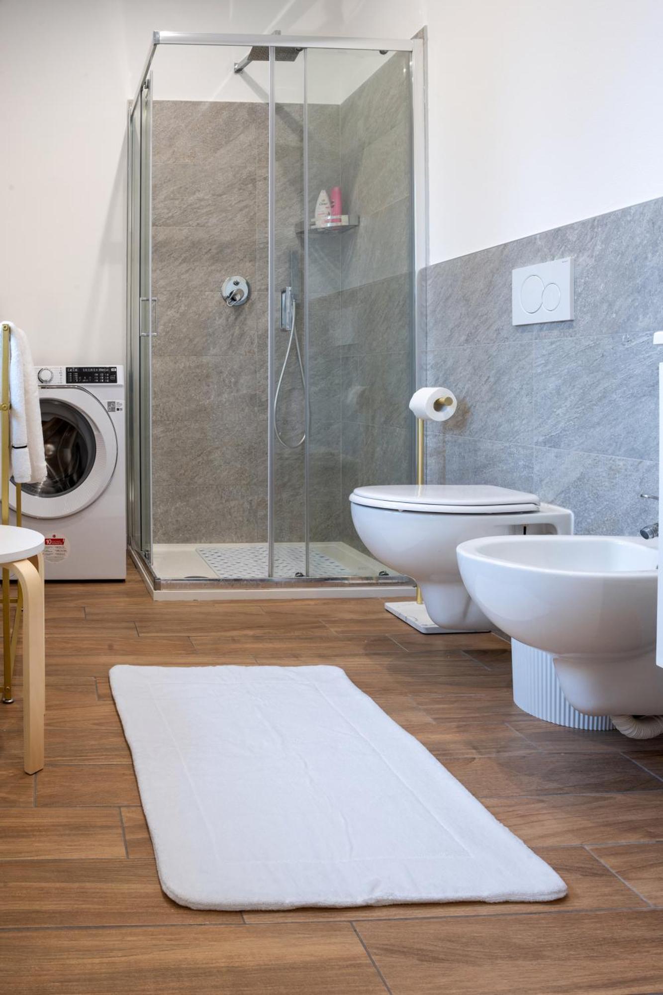 Lora Diamond Suite ,Free Parking, Self Check In,3 Como Bagian luar foto